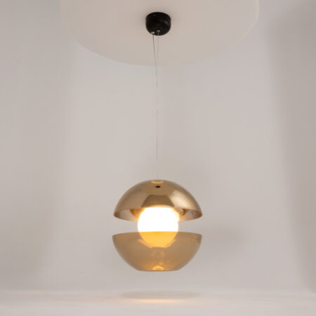 Rebel iekarināma lampa