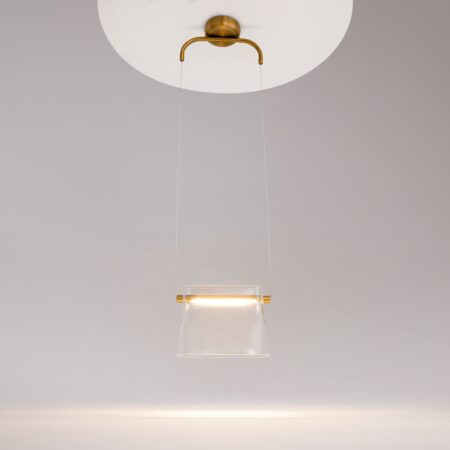 Cabaret iekarināma lampa